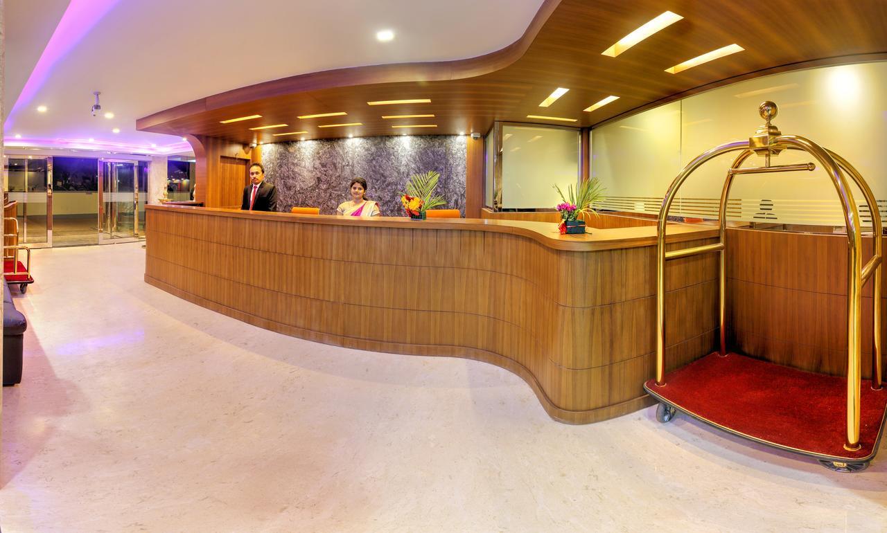 Отель Jyothis Residency Коллур Экстерьер фото
